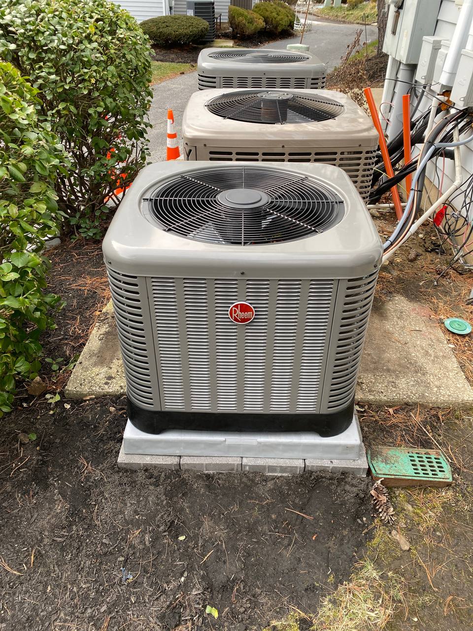 Rheem Air conditioner and heat pump units outside in cherry hill, NJ